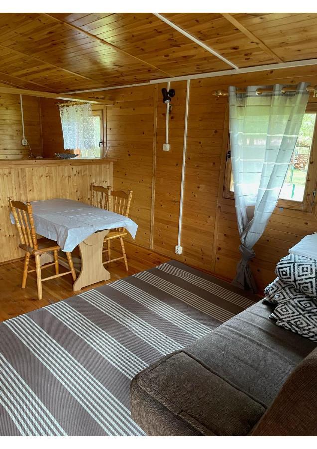 Letniskowy Nad Jeziorem Holiday home Marksewo